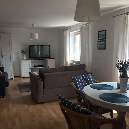 Dom Nad Jeziorem Holiday home *